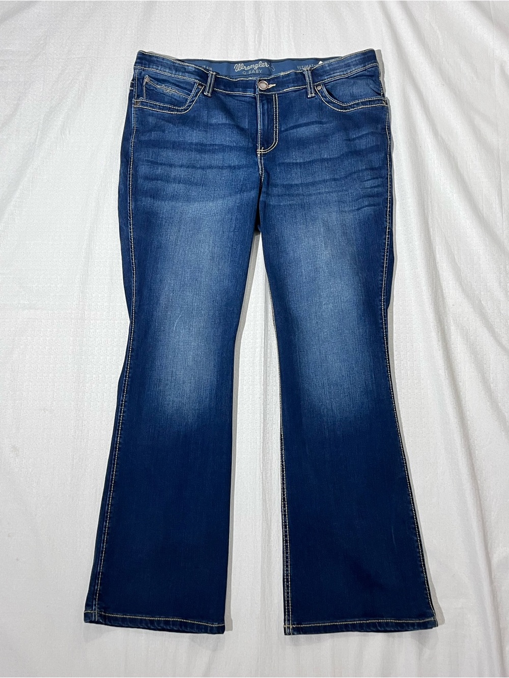 Wrangler Women's Blue Flared Jeans size 18/32